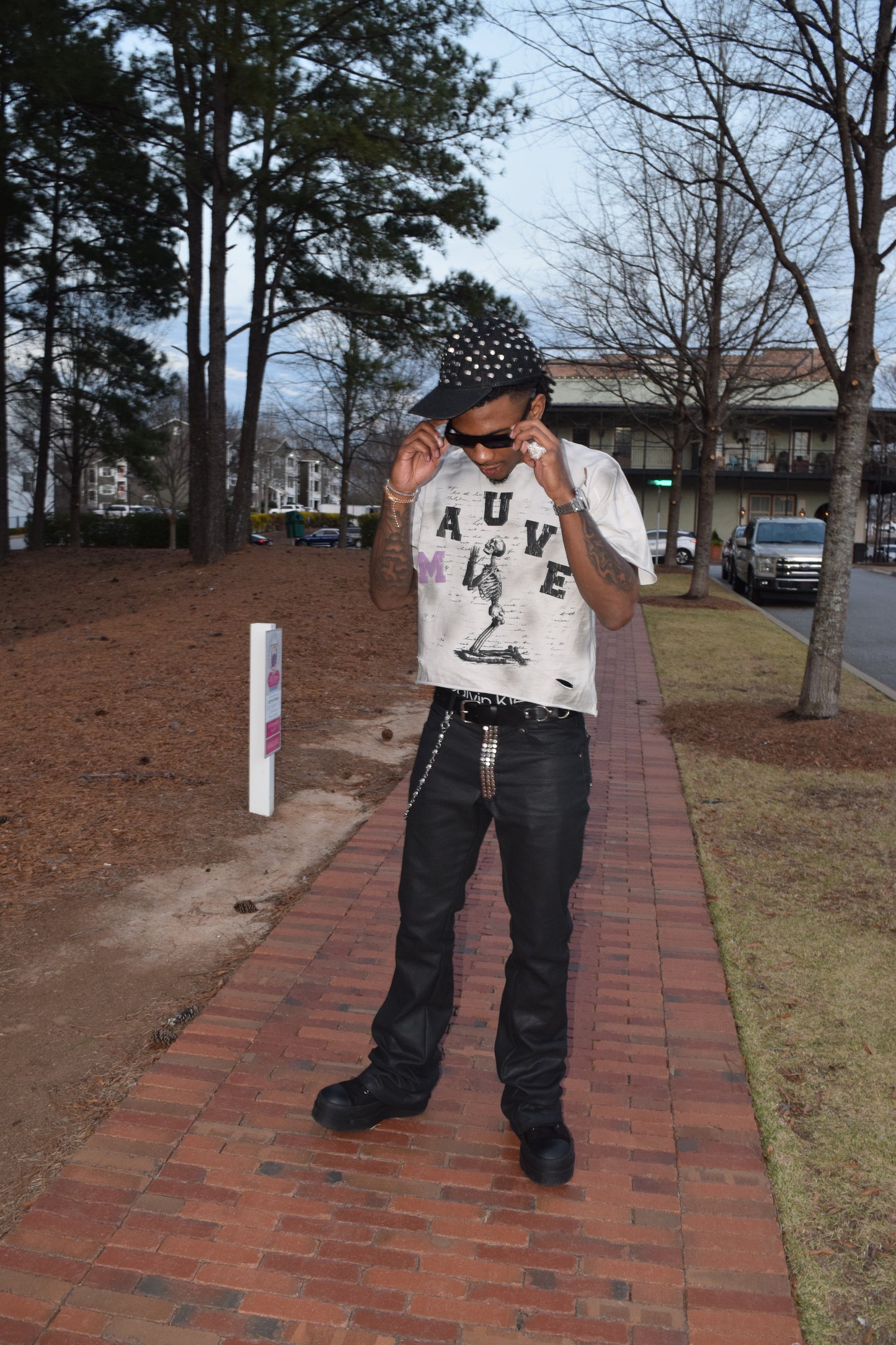 OFF WHITE “PRAYING SKELE”VINTAGE TEE
